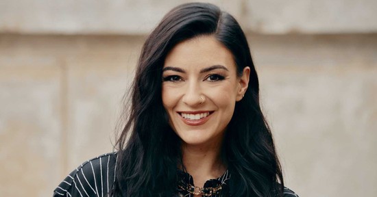 Stana Alexandra megmutatta gömbölyödő pocakját, a táncosnő gyönyörű kismama