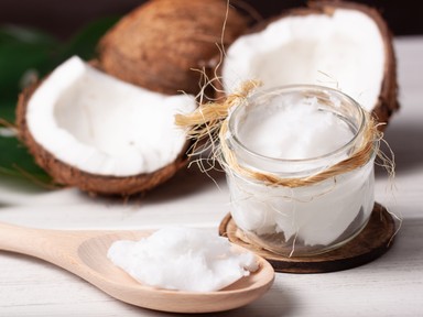 Minden reggel megettem egy teáskanálnyi kókuszolajat, elképesztő, milyen hatással volt a testemre