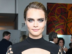 Szívszorító szerelemi dráma az Instagramon - Cara a könnyeit posztolta