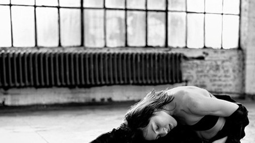 Megérkezett Hedi Slimane első divatfilmje a Saint Laurent számára