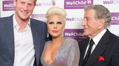 A nap képe: Harry herceg Lady Gagával ismerkedik