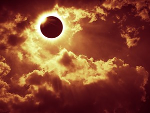 Elképesztő, milyen hatással lehet rád a mai napfogyatkozás