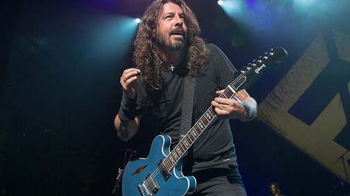 Óriási Grease-nosztalgia kerkedett, amikor John Travolta megjelent a színpadon