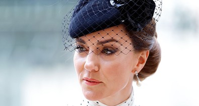 Katalin hercegné élete egyik legszebb ruhájában tündökölt, nem is akárki előtt tisztelgett