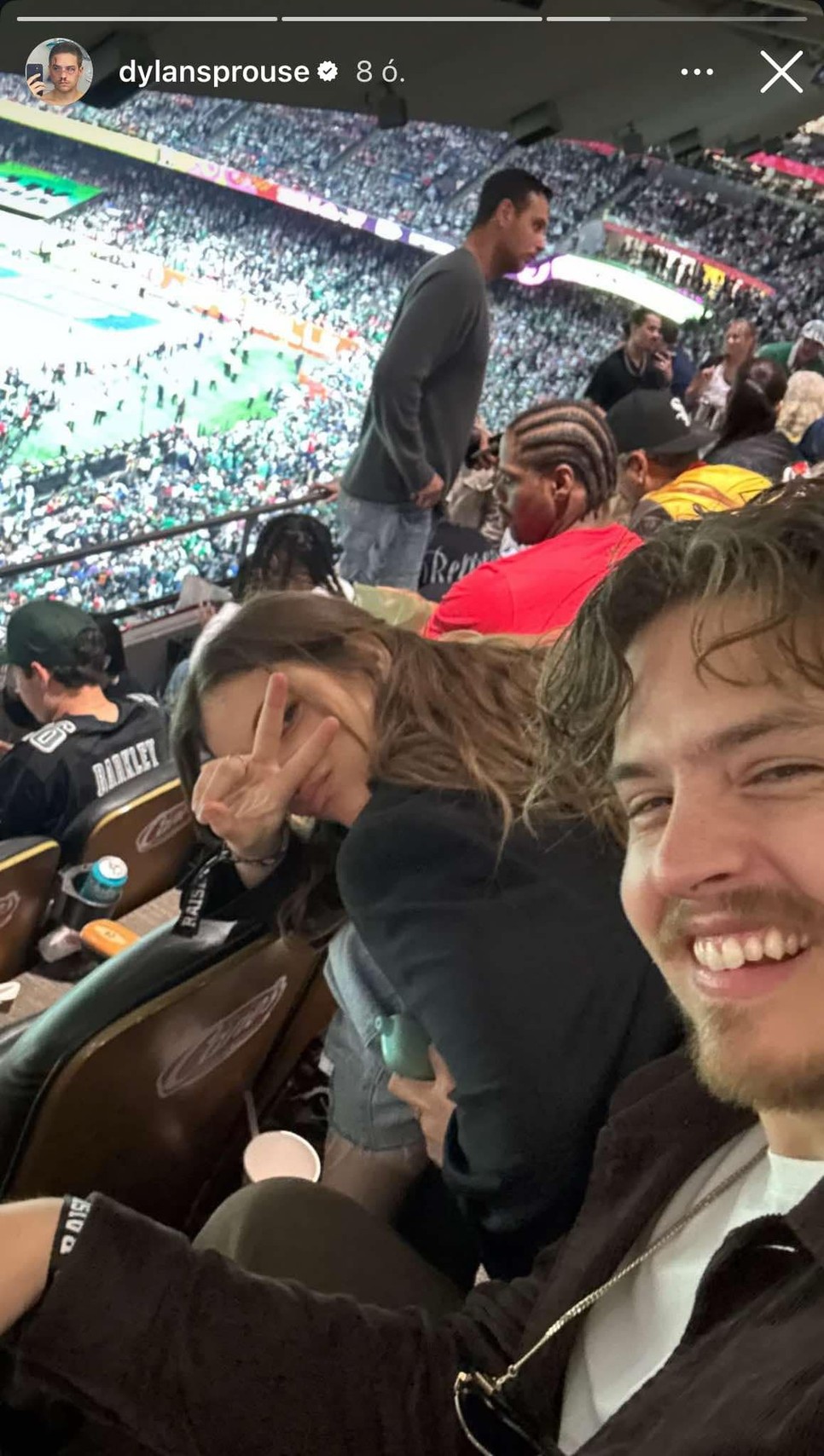 Palvin Barbara és Dylan Sprouse közös fotójából csak úgy árad a szerelem és a vidámság