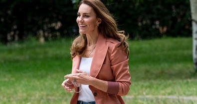 Katalin hercegné legemlékezetesebb szettjei pár ezer forintból kihozhatóak, és ezt be is bizonyítjuk!