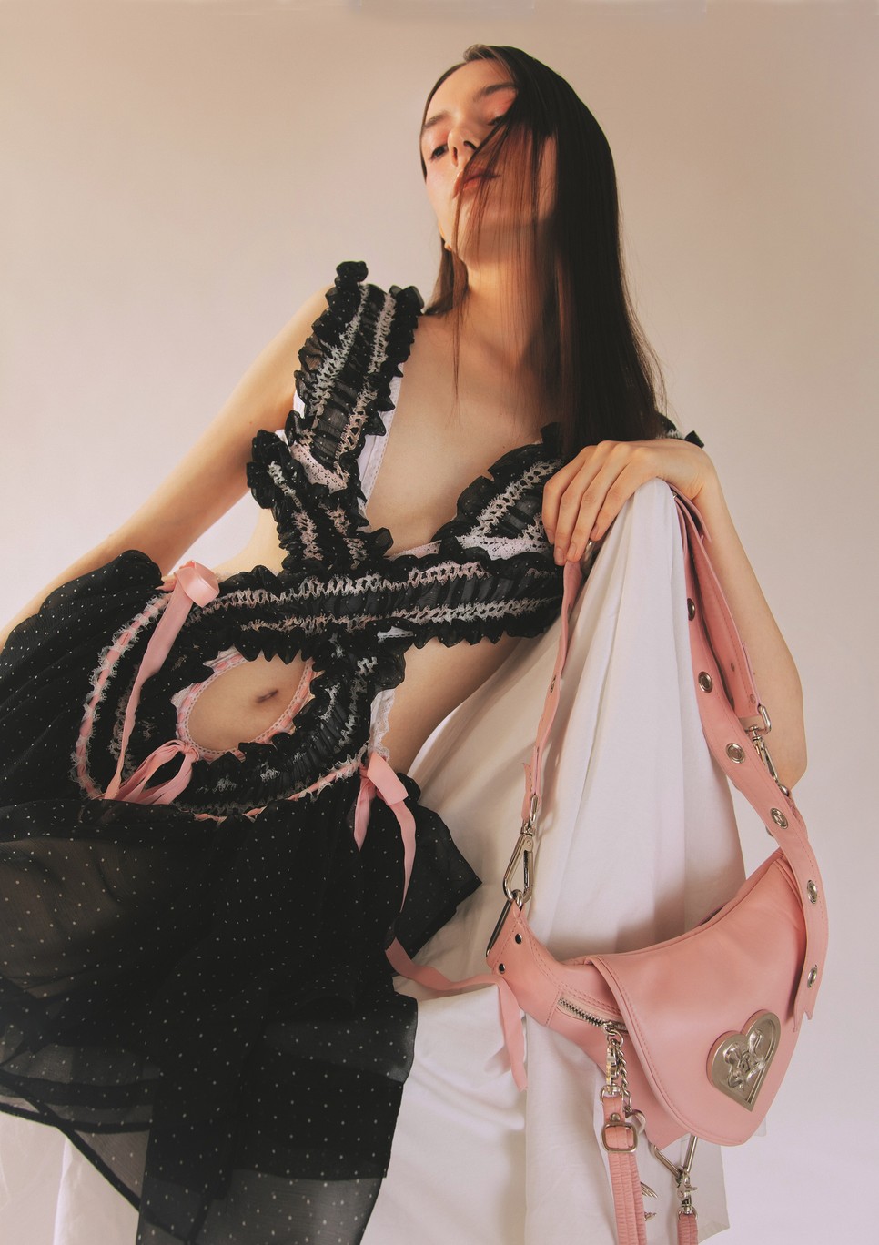 Kis-Juhász Fábián számára szakmai misszió, hogy leheletfinom anyagokkal dolgozzon, ezzel is hangsúlyozva a nőiesség fontosságát -