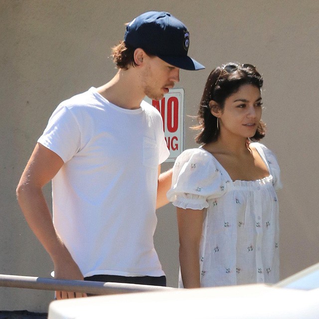 Austin Butler eléggé elengedte magát Vanessa Hudgens mellett