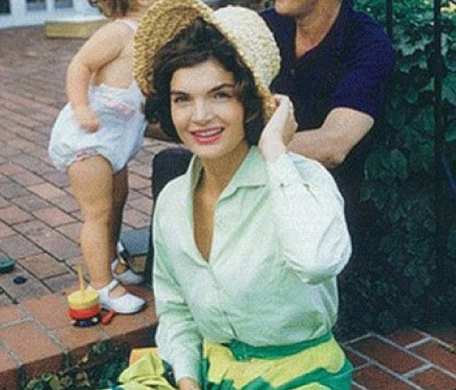 Íme Jackie Kennedy ritkán látott unokája! Hihetetlenül hasonlít nagymamájára!