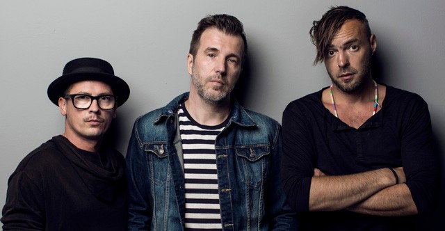 Mobiltelefonnal rögzítette új klipjét a Roy és Ádám