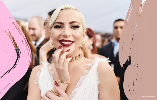 Már attól hanyatt esel, ha csak ránézel Lady Gaga holdjáró cipőjére