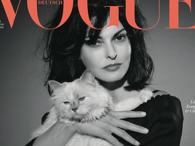 A luxusra született macska újabb szupermodellel pózol