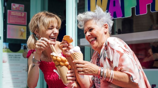 Nem az a kérdés, hogy egy anya pótolhatja-e az apát, hanem hogy egyáltalán feladata-e?