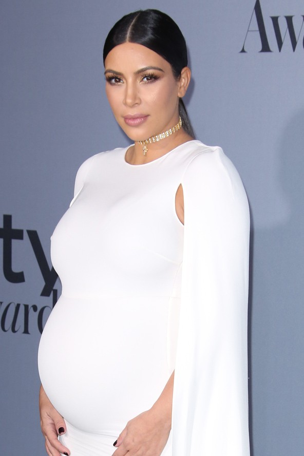 Még várandósan is plasztikai beavatkozásokról pletykáltak