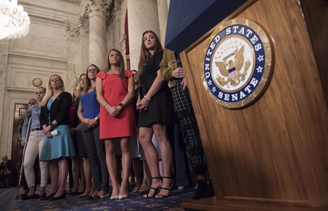 Dr. Larry Nassar egy szexuális ragadozó, akitől felfordul a gyomrom