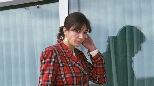 Ghislaine Maxwell története – hogyan lett a feltörekvő előkelőségből elítélt bűnöző?