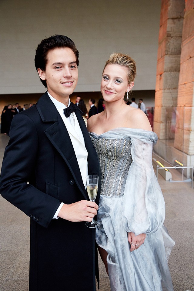 Cole Sprouse Lili Reinhart