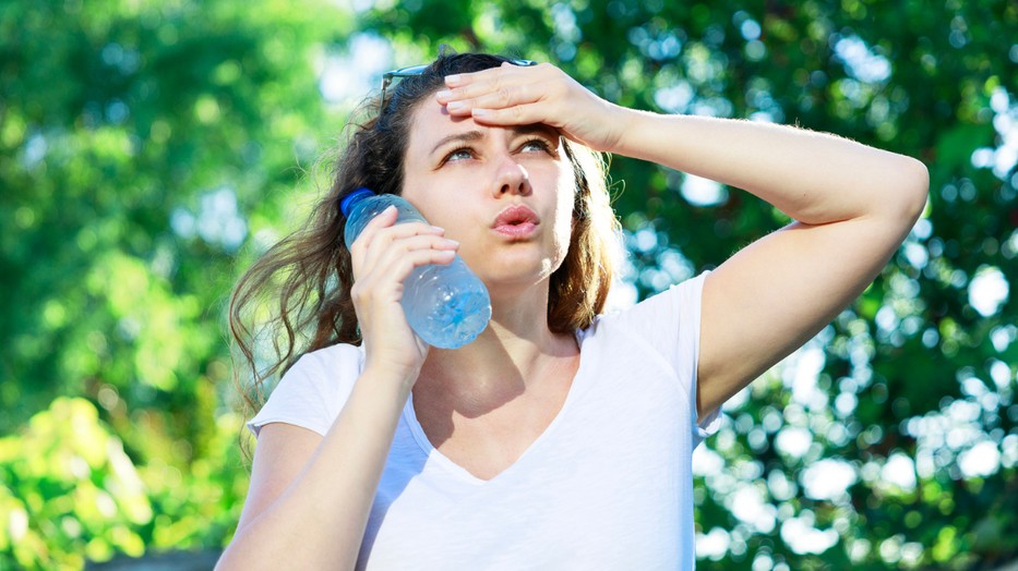 Ijesztő tünetek jelentkezhetnek, ha nem iszol elég folyadékot a kánikulában