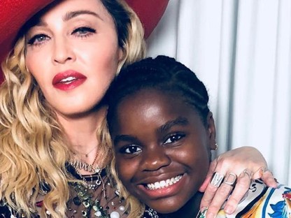 Madonna az ÖSSZES gyermekével egy képen!