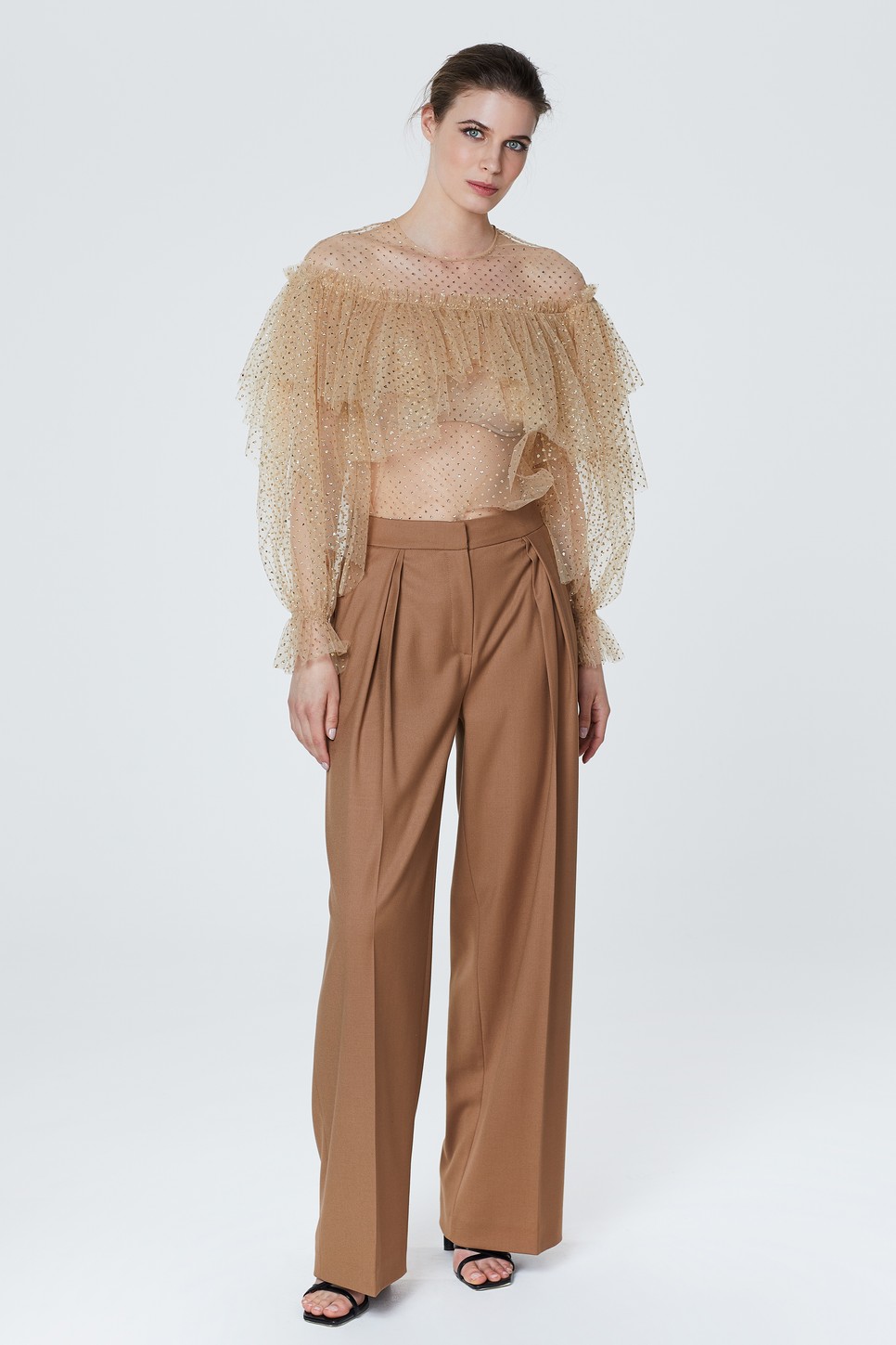 Lágyság, finomság és erő jellemzi a TOTHBORI kollekciót