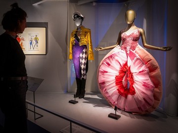 Pink színpadi öltözéke