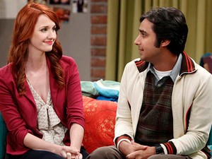 Óriási! Magyar menyasszonyi ruhában ment férjhez az Agymenők sztárja