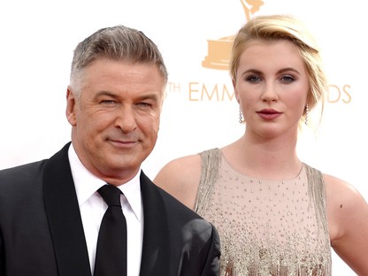 A hét kommentje: Ireland Baldwin a fenekét mutogatta, édesapja nyilvánosan szólt be neki