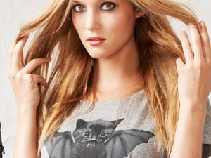 Éljen Halloween és félelmetes kollekció!