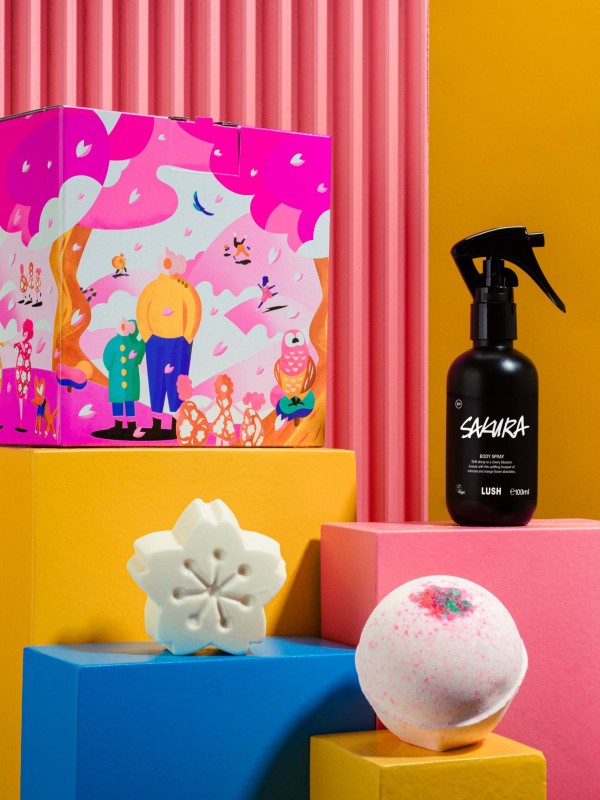 Sakura ajándékcsomag LUSH 10 690 Ft