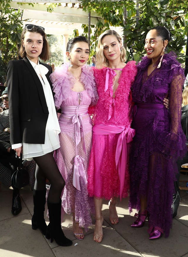 Brie Larson ennél rondább ruhát fel sem vehetett volna