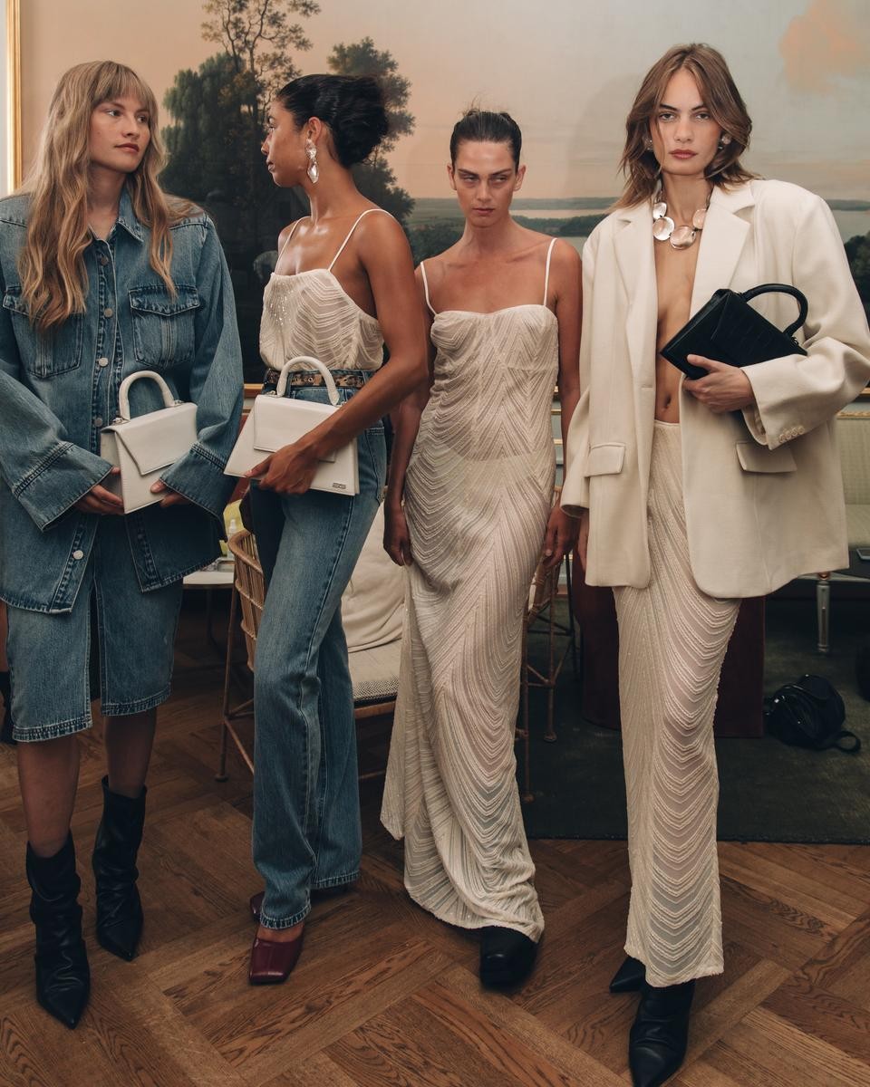 Backstage pillanatok a Gestuz divatbemutató után