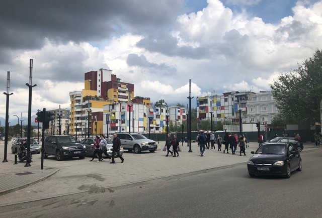Színes házak, Tirana