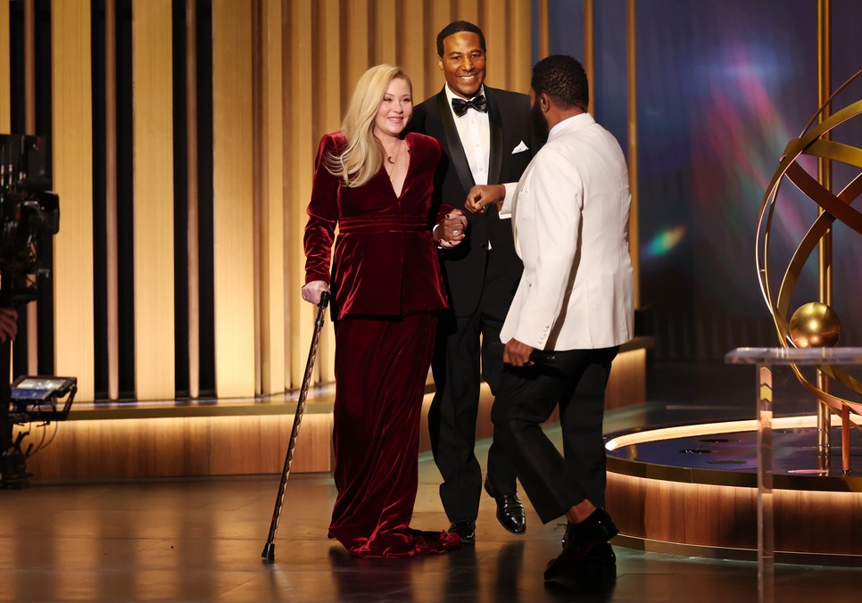 Christina Applegate 2021-ben jelentette be diagnózisát, azóta kezelik