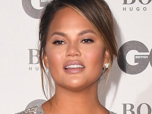 Mindvégig rosszul ejtettük ki Chrissy Teigen nevét, íme, hogy hogyan kell helyesen: