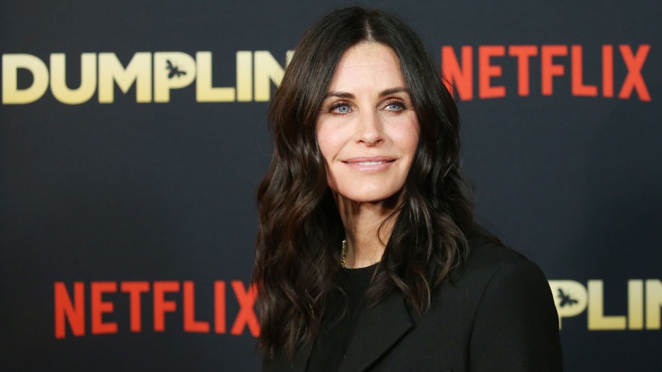 Courtney Cox-nak a rövidebb haj is nagyon jól áll
