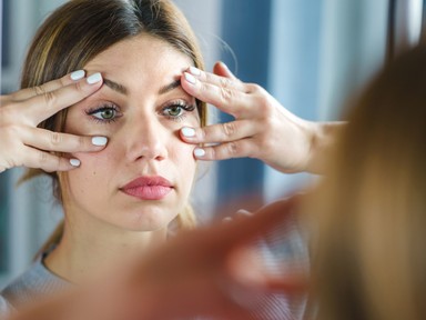 Miért változik meg az arcunk a fogyás után, és mit tehetünk ellene beavatkozás nélkül?