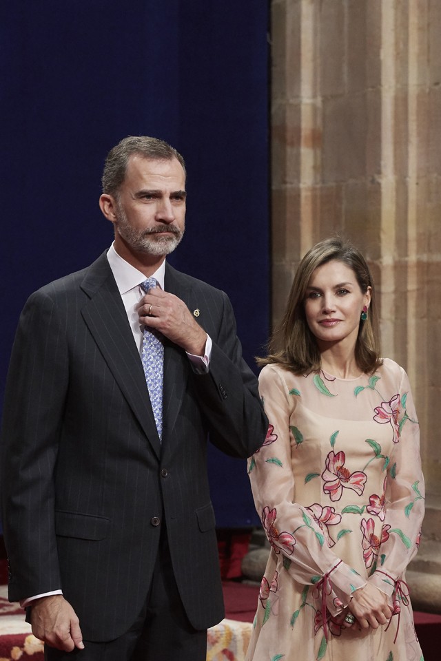 A spanyol királyi család fájdalmasan tökéletes!