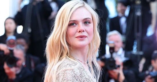 Elle Fanning Michael Kors szettjét gyakorlatilag bármelyik nő szívesen elfogadná