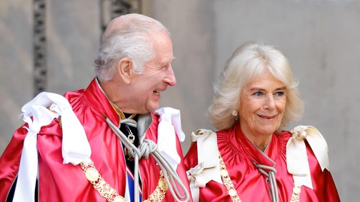Ezek tényleg ők? Károly király és Kamilla királyné csak úgy ragyognak egymás mellett!