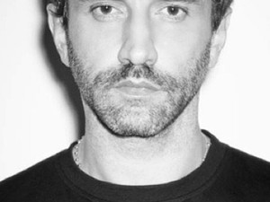 A Nike nagy névvel erősít! - Jön a Givenchy guruja