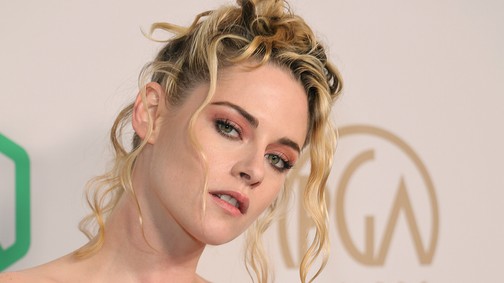 Kristen Stewart elbűvölő menyasszonyi ruhában a vörös szőnyegen!
