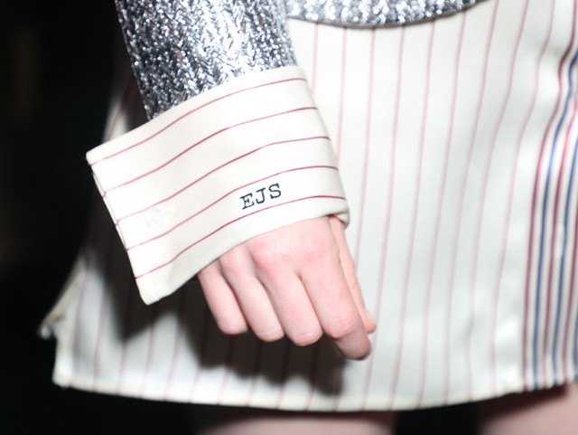 Emma Stone ingruhája a monogramjával