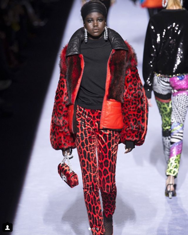 Menekülttáborban született, most a kifutók sztárja ez lány!