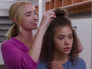 Családi karma: Ez az asztrológiai oka, ha egy életen át komoly problémáid vannak az anyáddal vagy az apáddal