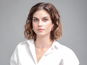 Szász Júlia: „A terápiának köszönhetően a traumatikus élmények mára inkább csak rossz emlékekké szelídültek ”