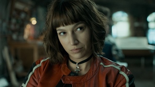 A nagy pénzrablás Tokiója igazi földre szállt angyal volt 16 évvel ezelőtti fotóin, nem is emlékeztet a mostani önmagára