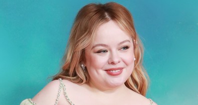 A Bridgerton sztárja, Nicola Coughlan élete legszebb ruhájában tündökölt a vörös szőnyegen