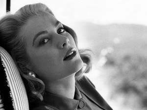 Grace Kelly valódi története nem hercegnős mese volt, hanem egy fájdalmas üzlet