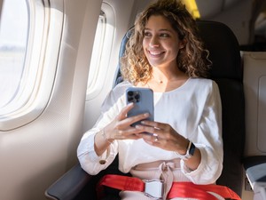 Egy légiutas-kísérő elárulta: ezért nem kapcsolja ki a biztonsági övet utasként sem