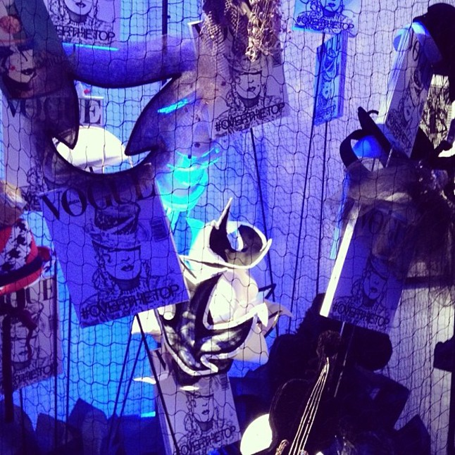 Anna Piaggi lenyűgöző kalapgyűjteményének csodás kiállítása.